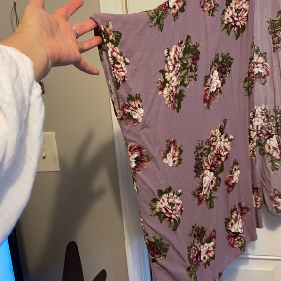 Lavender Kimono - Picture 2 of 4